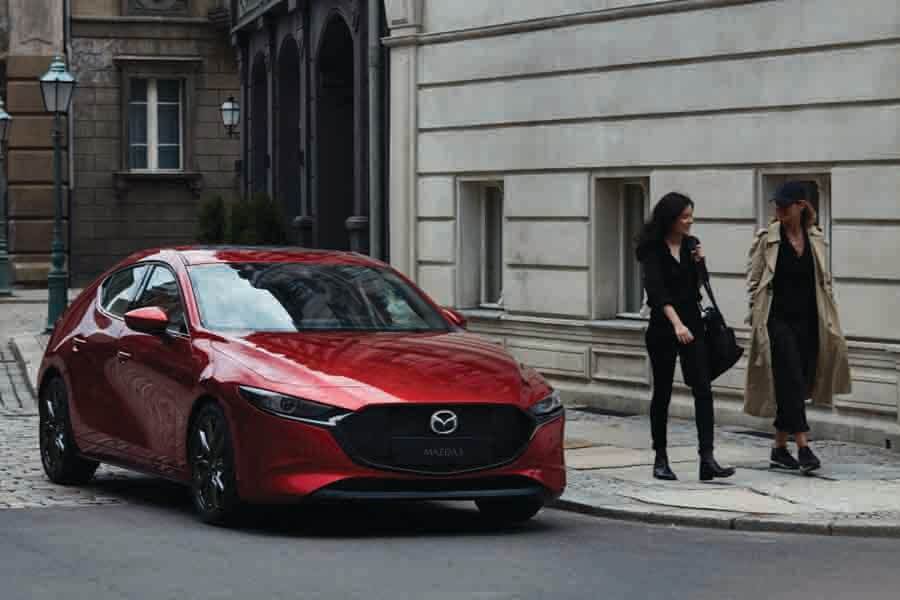 exterior look of mazda 3 sedan mild hybrid 1.5 elegance (A)