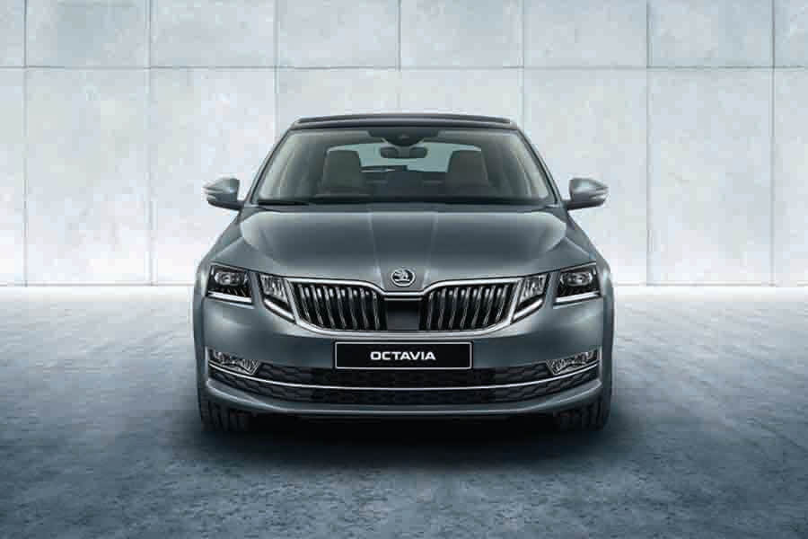 front view of skoda octavia 2.0 TSI RS 245 (A)